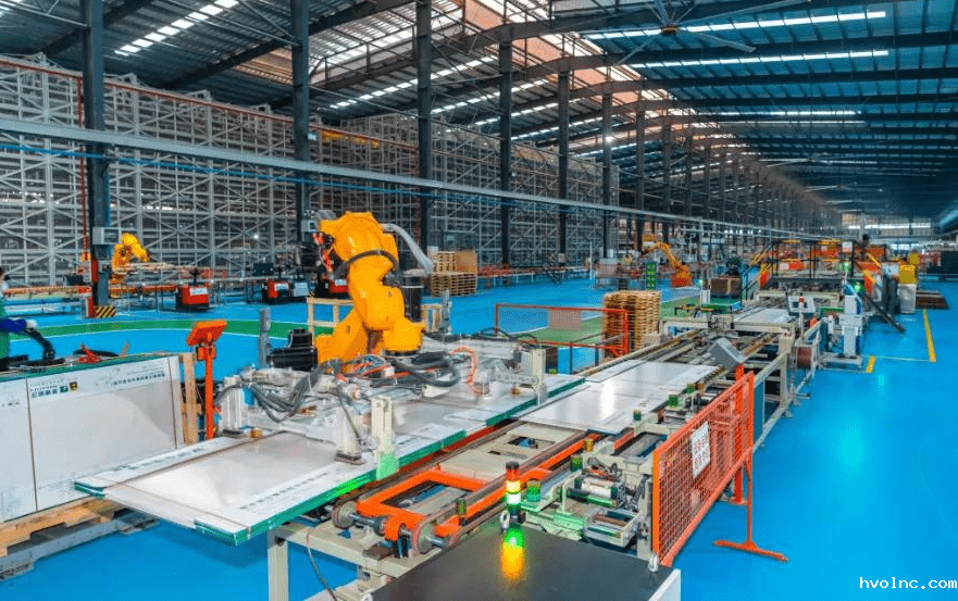 推动传统制造业“数字化”“智能化”“绿色化”转型