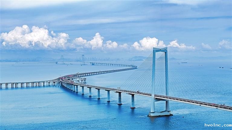 七年磨一剑，鲲鹏展翅起！看“小白龙”深中通道的betway官网力量